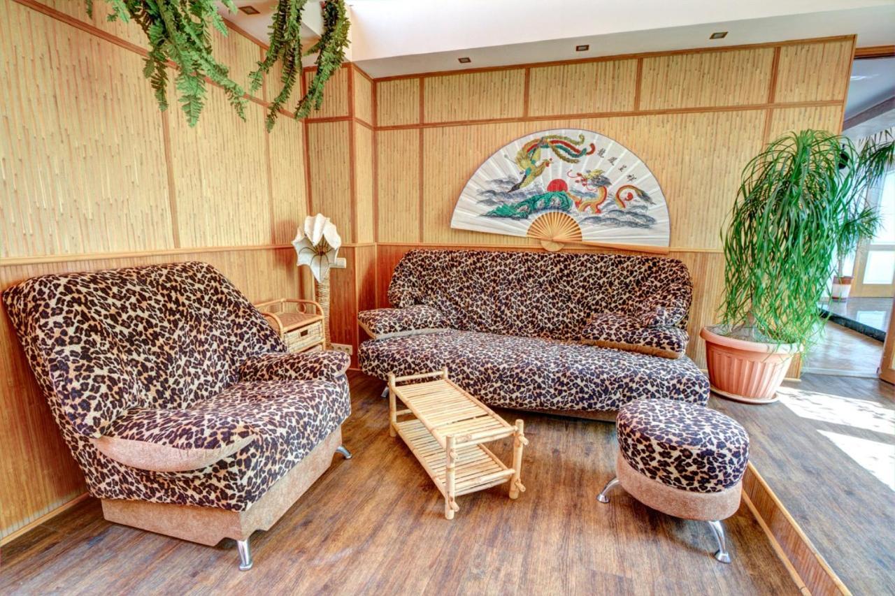 Jungle - Дом-Сказка У Моря Odesa Exterior photo